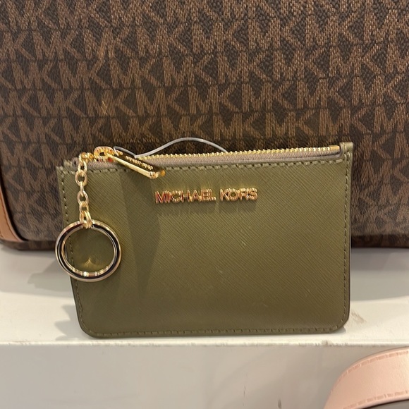 MICHAEL KORS SMALL TOP ZIP COINPOUCH WITH ID KEYCHAIN CARDHOLDER WALLET 
 NWT - Picture 10 of 16